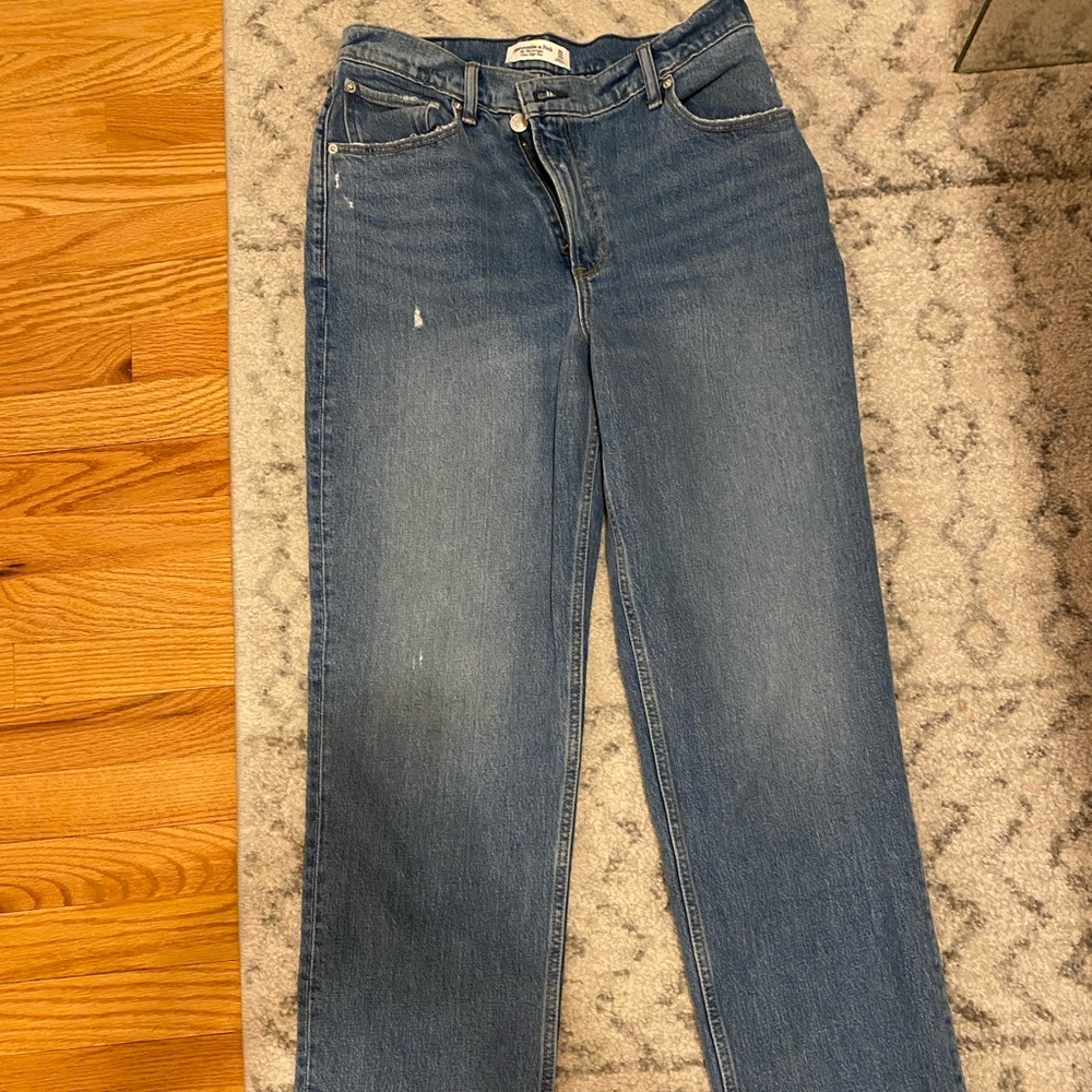 Abercrombie 90s Straight High Rise